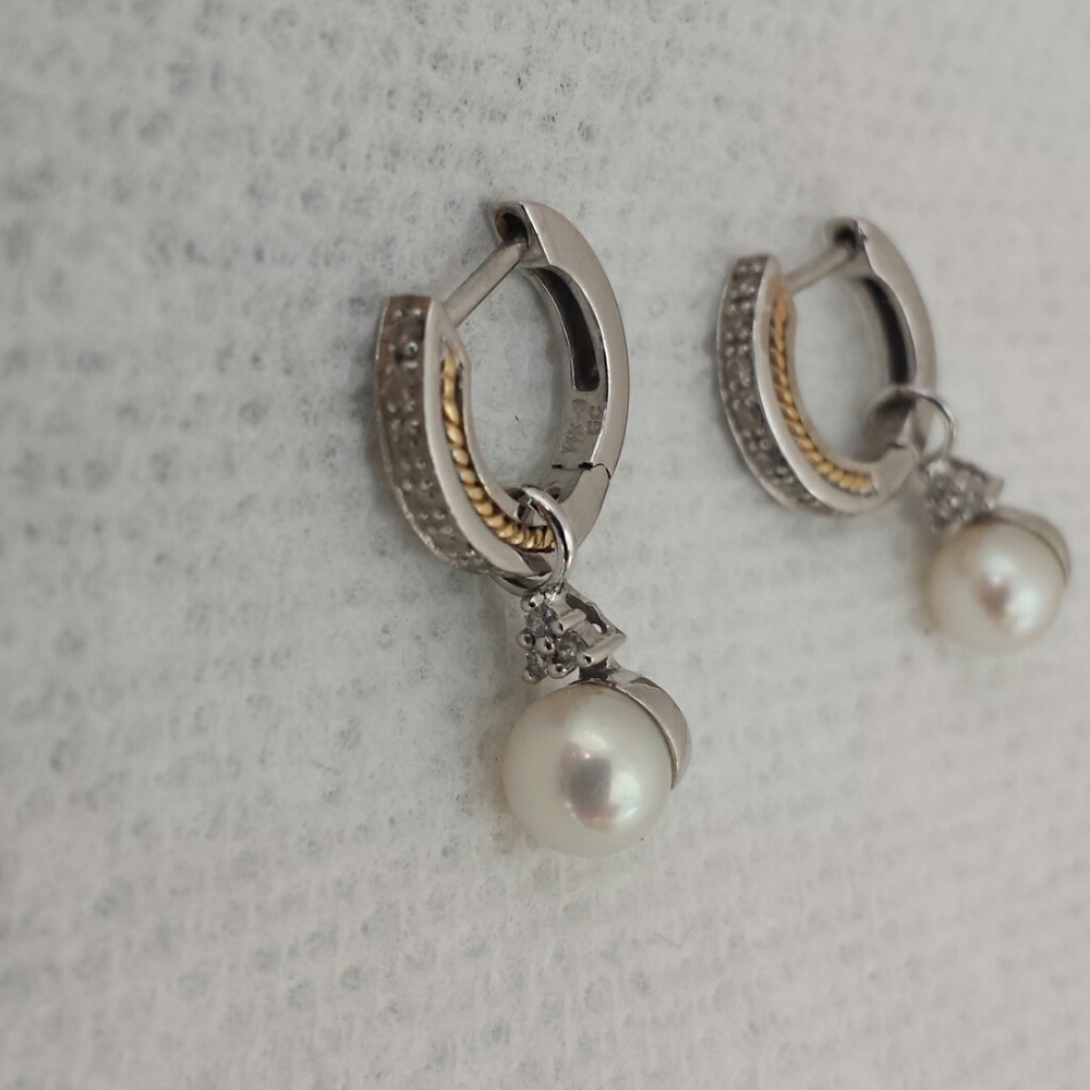 14K Diamond Pearl Drop Earrings